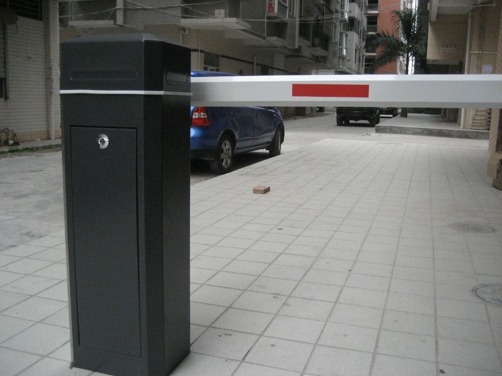 郑州上街区灰色豪华道闸